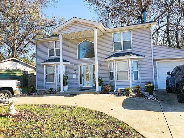 310 Howard Dr, O Fallon, IL 62269