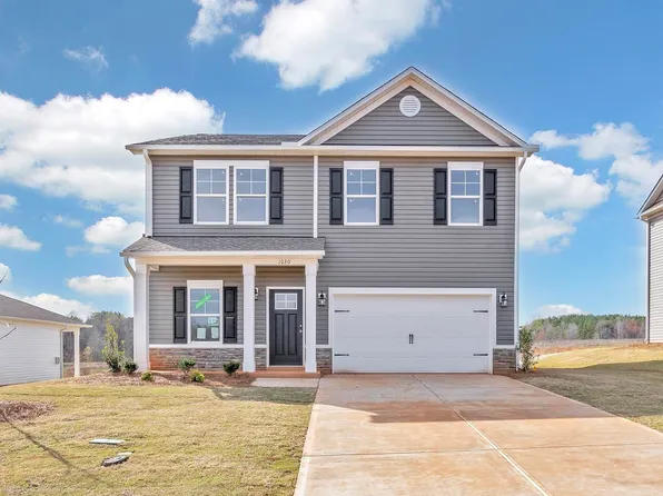 1030 E Leoni Dr, Wellford, SC 29385