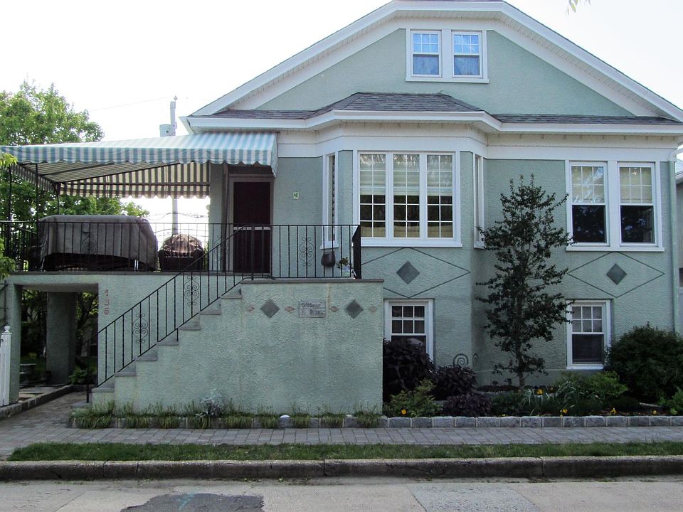 1st image of 135 Belmont Ave #1