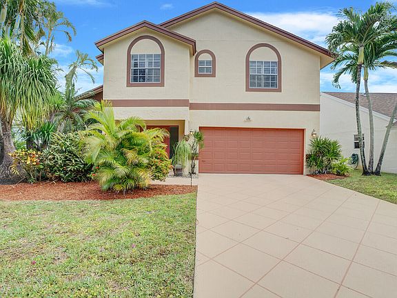 3rd image of 1836 Edgewater Drive