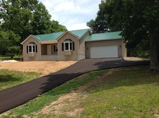 396 Carson Rd, Helenwood, TN 37755