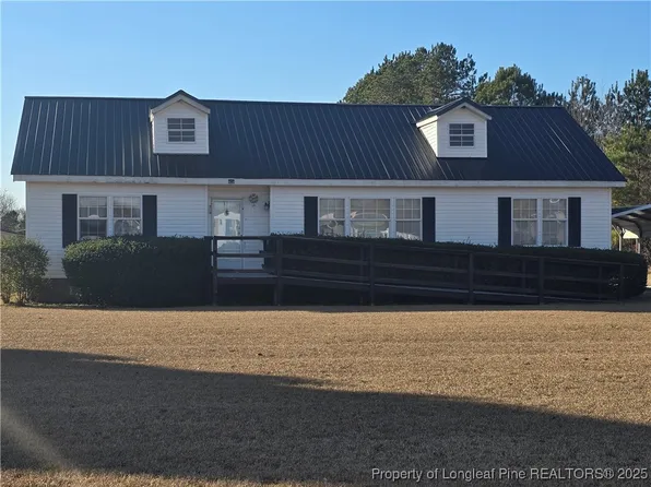 57 Gentle Winds Dr, Saint Pauls, NC 28384