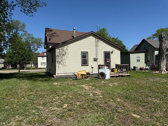3rd image of 408 N Jefferson St