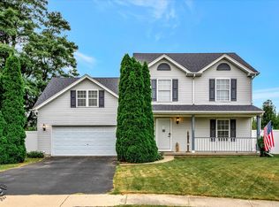 700 Steamboat Ct, Ottawa, IL 61350