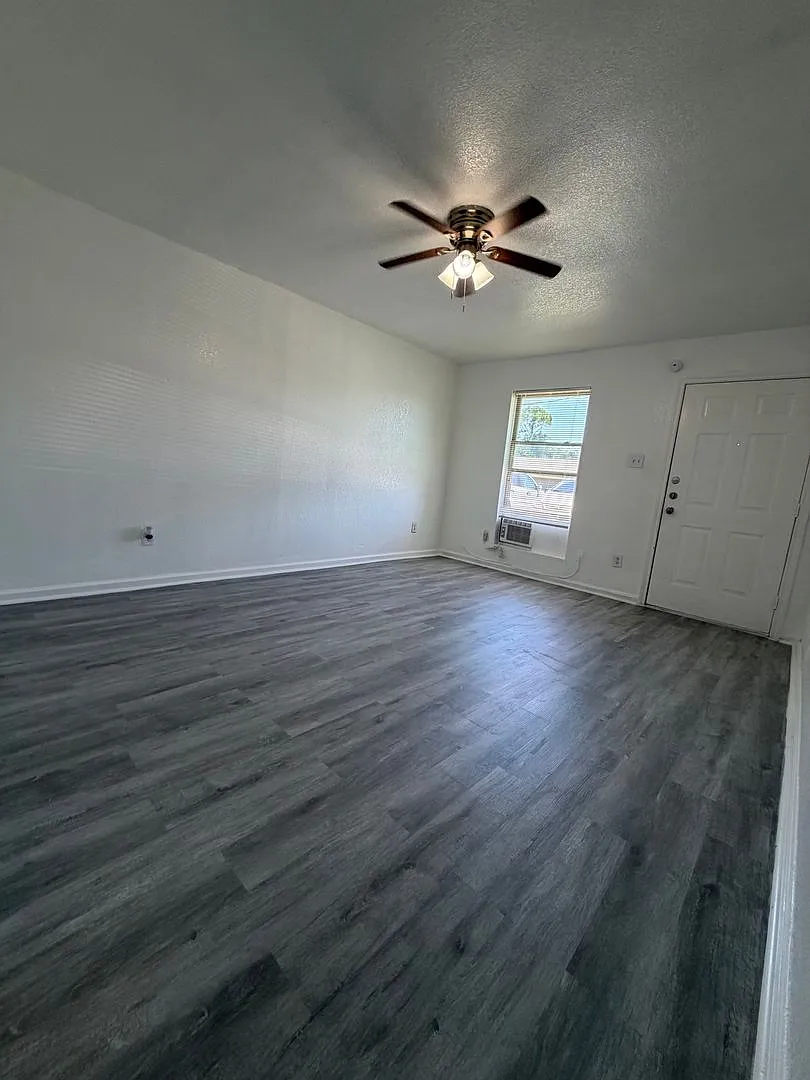 3802 Dabney Apartments — Photo 4