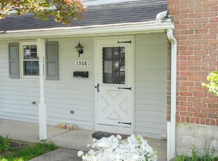 1308 S Mount Joy St, Elizabethtown, PA 17022