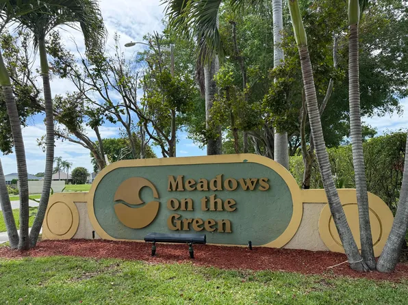 1106 Meadows Circle #1106, Boynton Beach, FL 33436