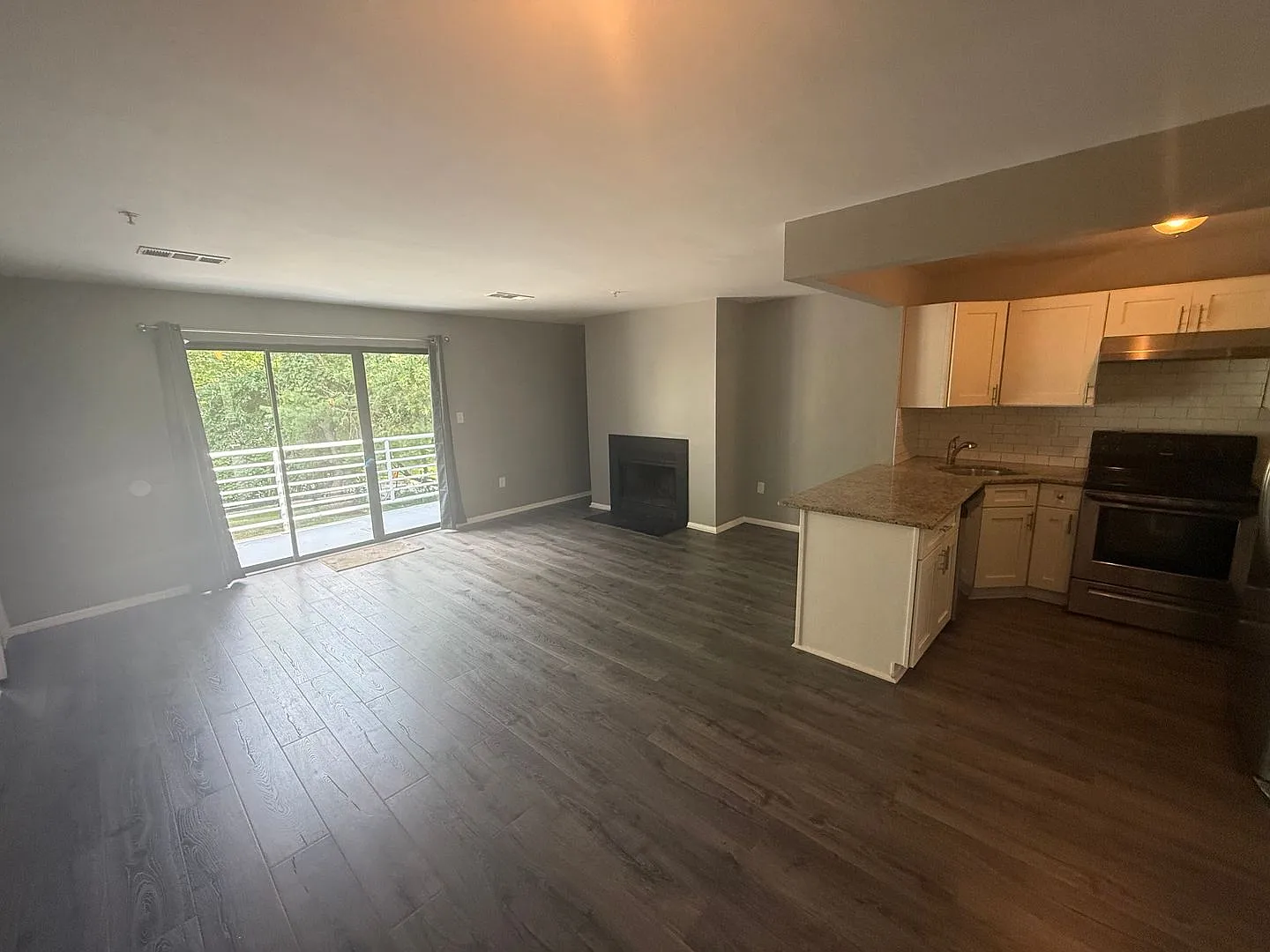 Fresh Paint and Updated Condo in Parkville MD! — Photo 4