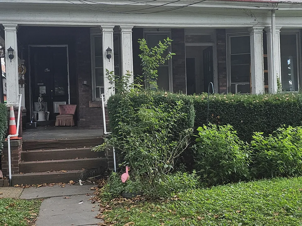 304 Chestnut Ave #2