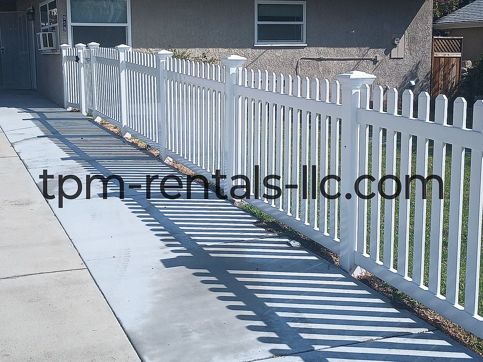 1st image of 959 W 23rd St