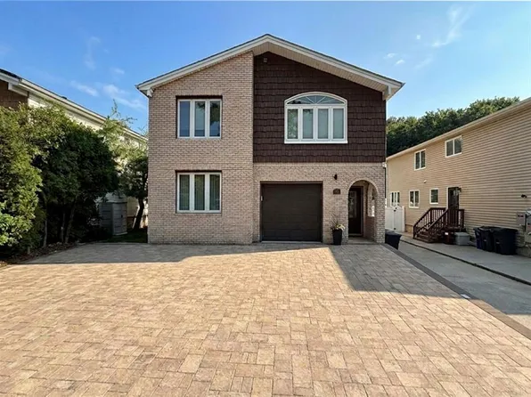 22 Mason Blvd, Staten Island, NY 10309