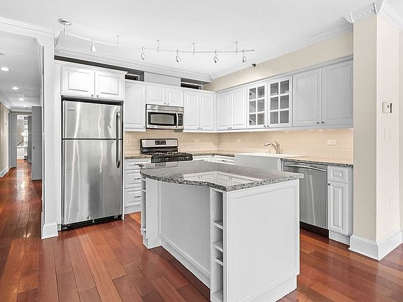2nd image of 18 Morningside Ave APT 3