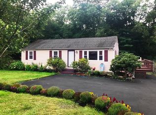 54 Carver Rd, Plymouth, MA 02360