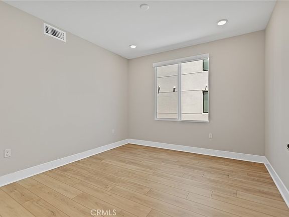 5th image of 16289 Dawn Way #209