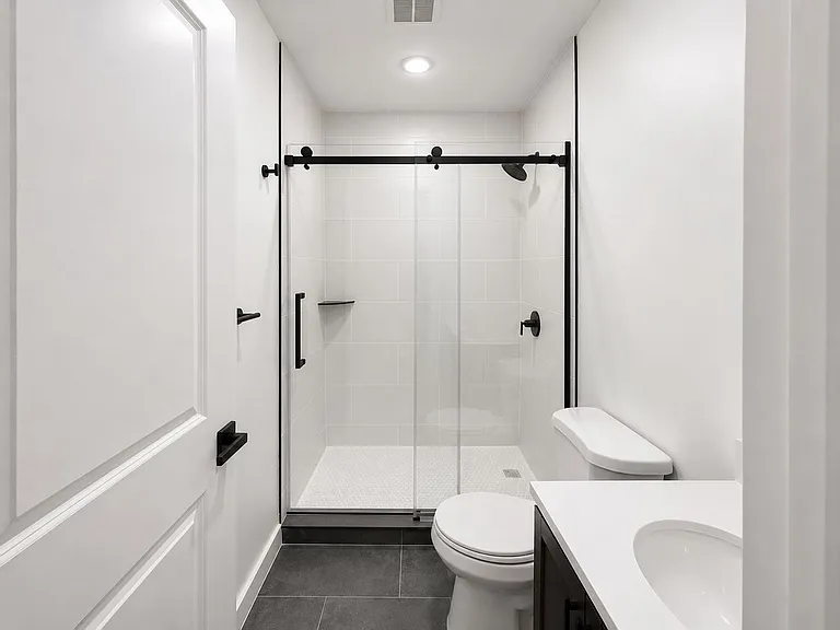 129 S 51st St #1F — Photo 17