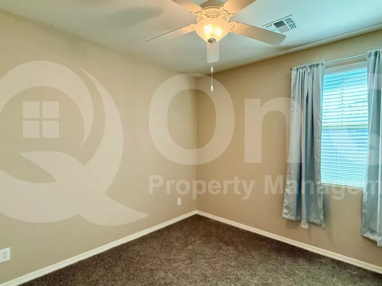 894 S Agnes Ln — Photo 14