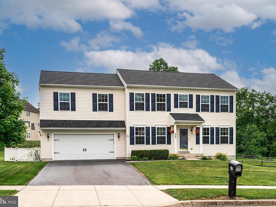 1st image of 315 Dague Farm Dr