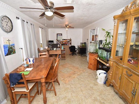 2nd image of 4026 Vintage Valley Dr
