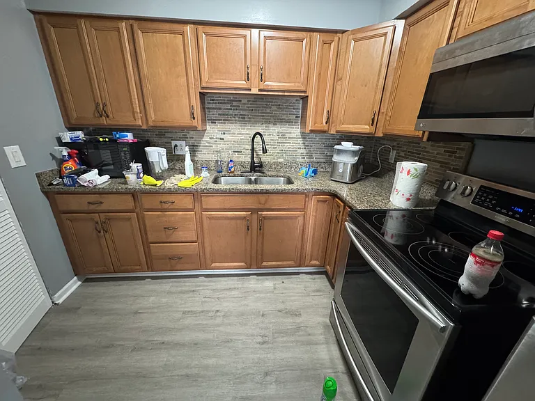 2005 Greens Blvd #D204 — Photo 2
