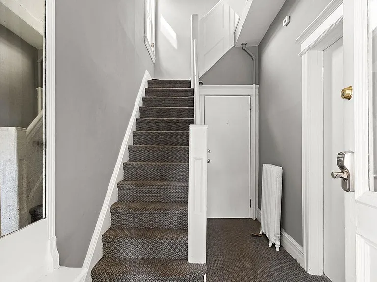 520 Schuyler Ave #2 — Photo 11