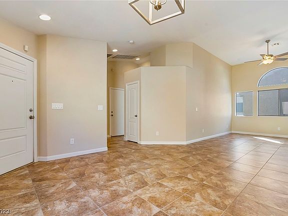 2nd image of 608 Blackbird Knoll Ct