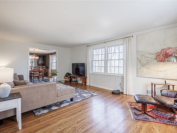 5th image of 16 Alleyns Rise