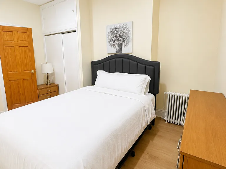 1815 Stockholm St #2F — Photo 7