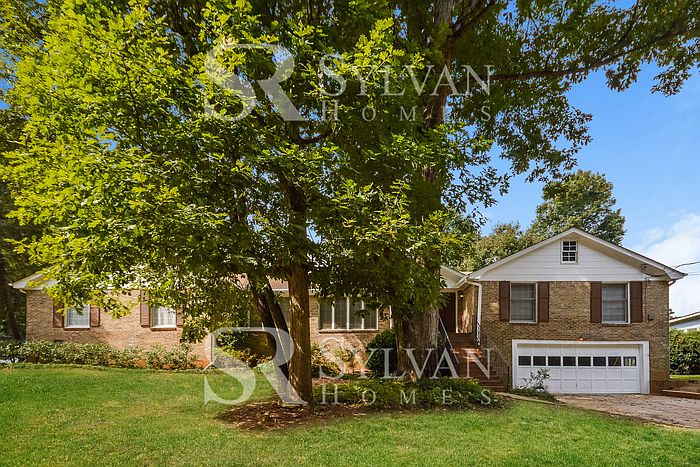 1st image of 2585 Fieldstone Dr SE