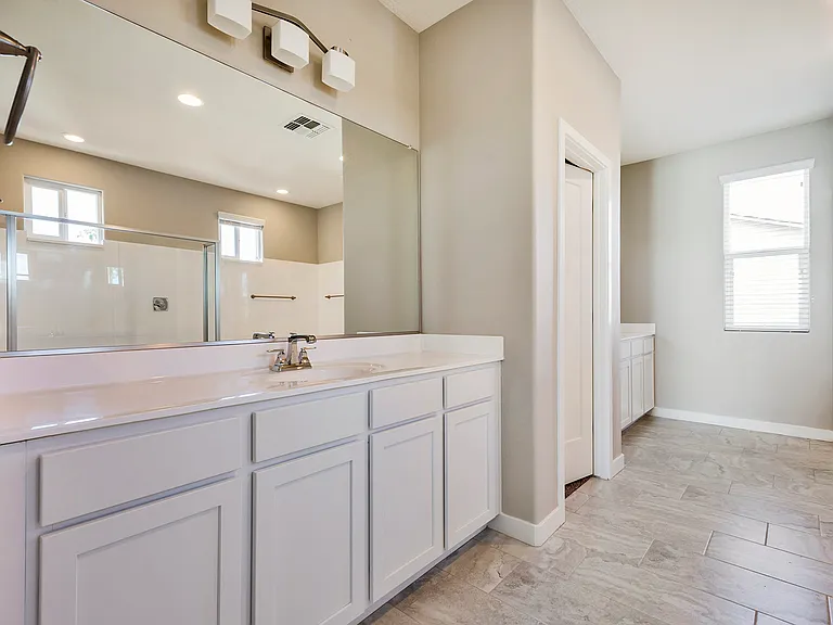 2359 S Wycliff Cir — Photo 31
