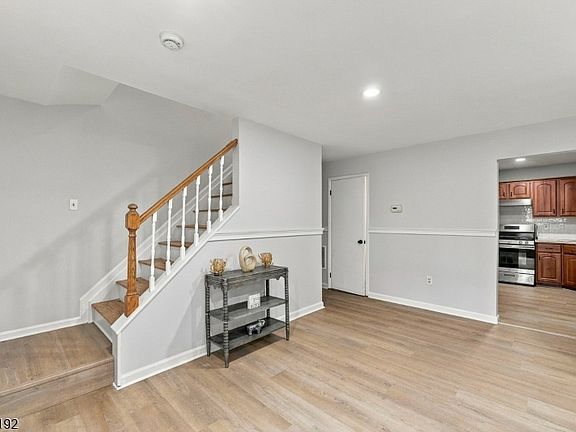 4th image of 26 Rutgers Dr