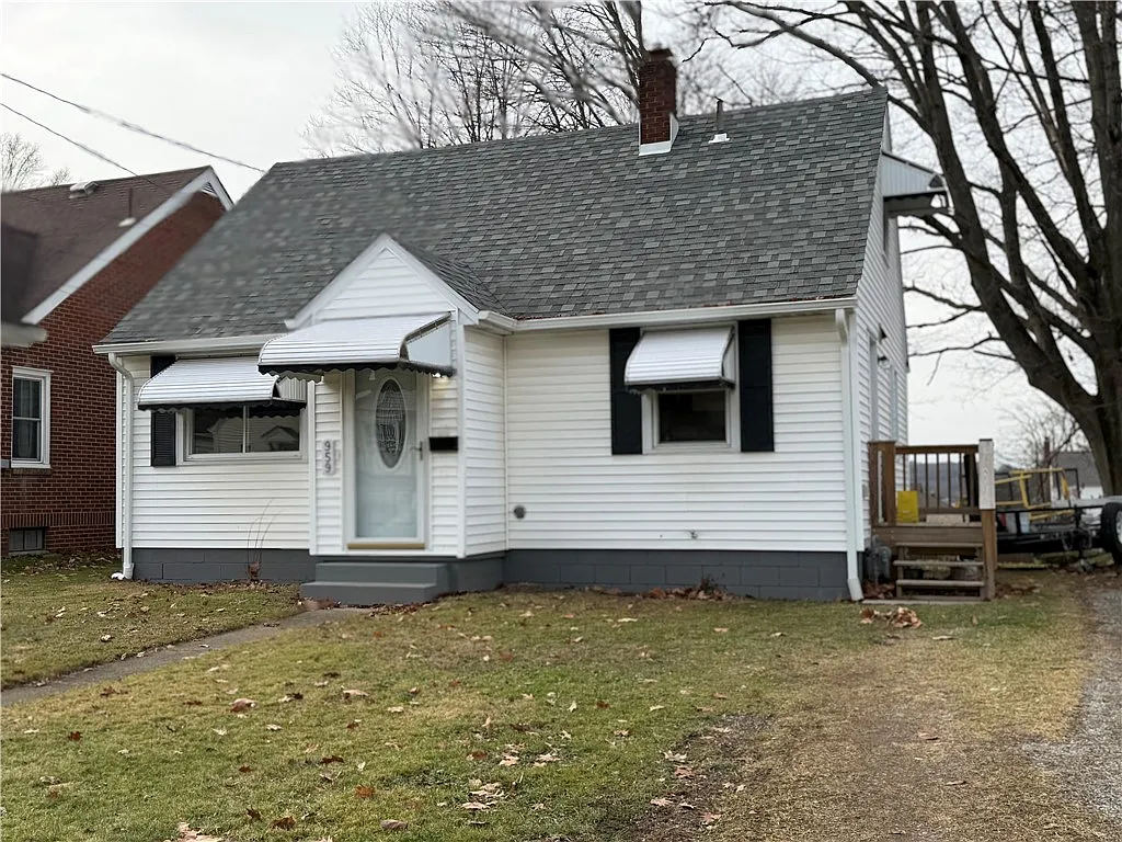 959 Bechtol Ave photo 1