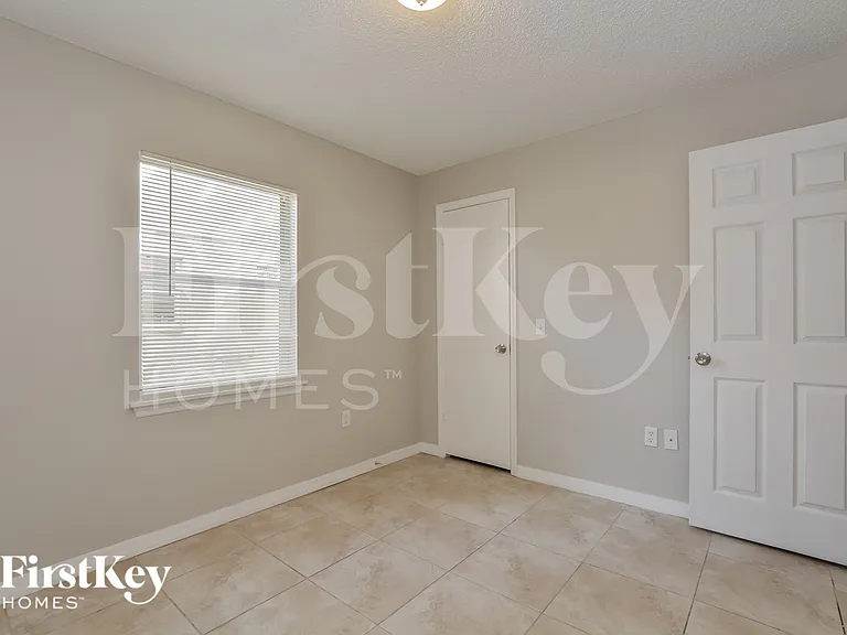 3414 Cove Ct W — Photo 12