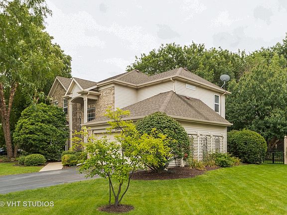 4th image of 2503 Riverwalk Dr
