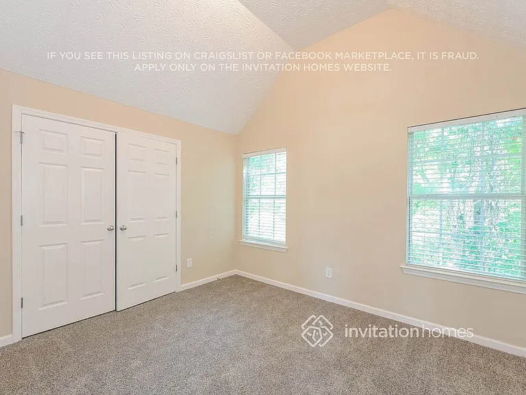 559 Michael Cir — Photo 15