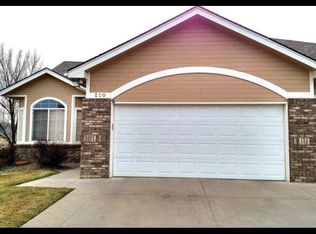 220 S Ridge Ct, Parachute, CO 81635