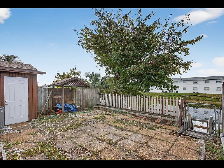 540 NW 43rd St #540 — Photo 12