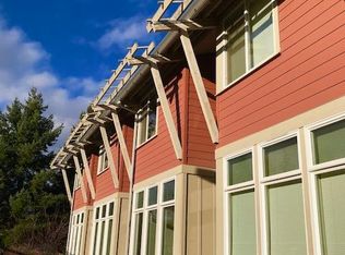 235 Camelia Loop NE APT 136, Bainbridge Island, WA 98110