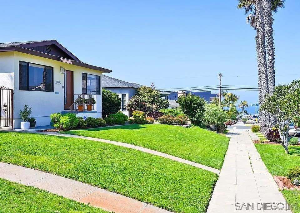 1st image of 4385 Santa Monica Ave