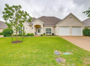 7009 Brierhill Ct, Fort Worth, TX 76132