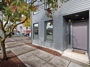 1603 SE Glenwood St, Portland, OR 97202