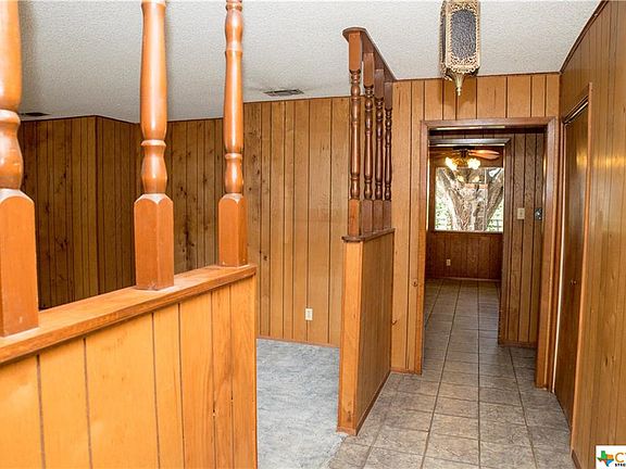 4th image of 1604 Driftwood Dr
