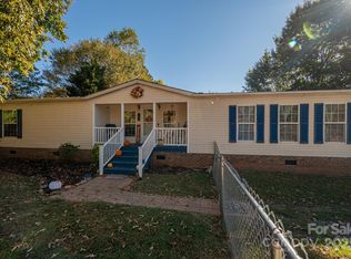 1341 Mirror Lake Rd, Lincolnton, NC 28092