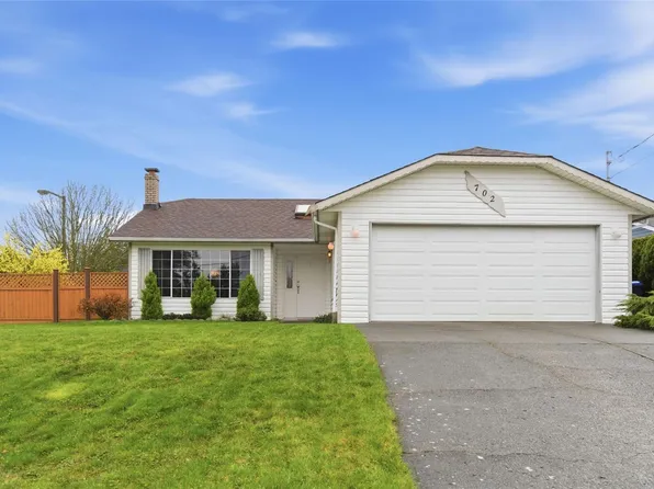 702 Forsyth Ave, Parksville, BC V9P 1E7