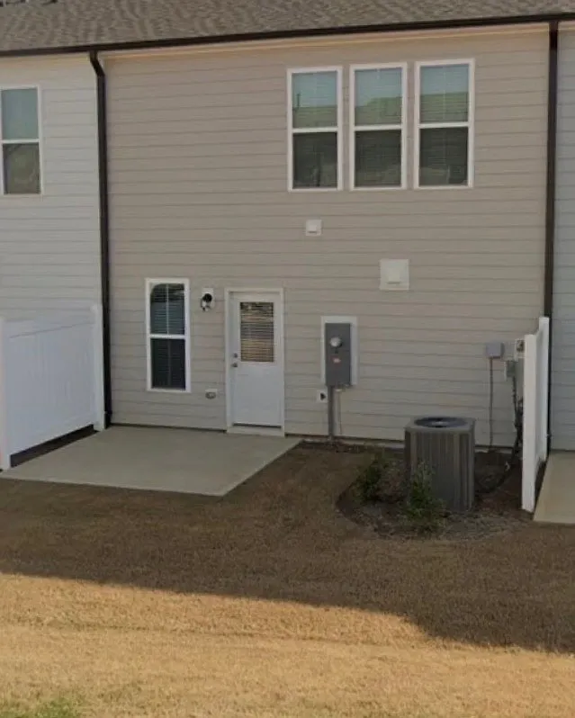 Building Photo - 536 Glen Clova Dr