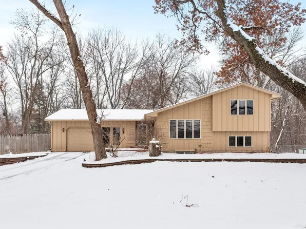 4304 E Viking Ln, Wyoming, MN 55092