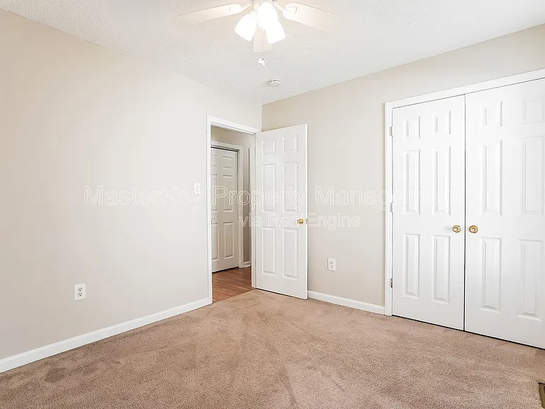 317 Cross Hill Ln — Photo 17