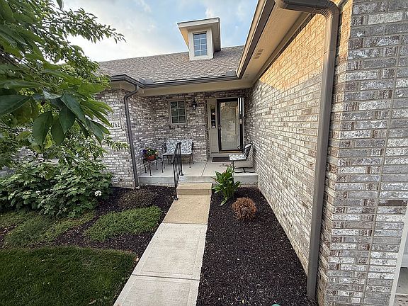 2nd image of 4762 Briargrove Dr