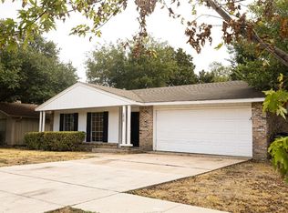 2416 Misty Ln, Carrollton, TX 75006