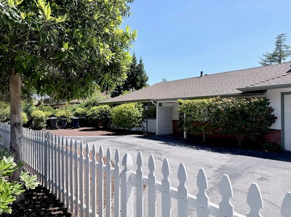 384 Cuesta Dr