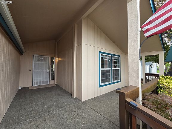 4th image of 185 Littlebrook Ln